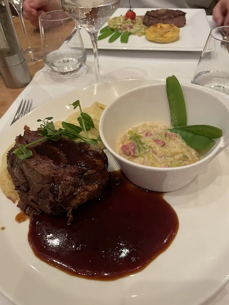 Stephanie Jansen_Landhaus Freesmann_Dinslaken_review