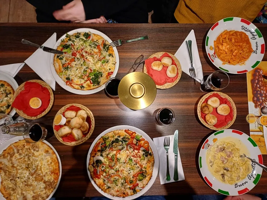 Menu_Pizzeria Funghi_Dinslaken_image_9