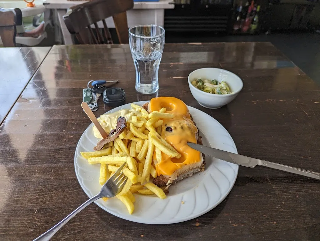 Menu_Conny's Snack Bar_Dinslaken_immagine_9