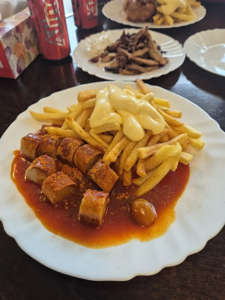 Conny's Snack Bar_Dinslaken_slider_image_3