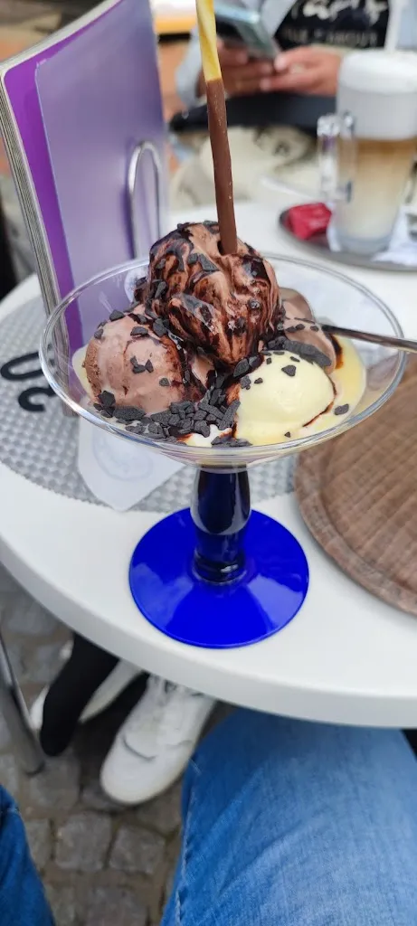 Lina Pieruz_Dinslaken_slider_image_2