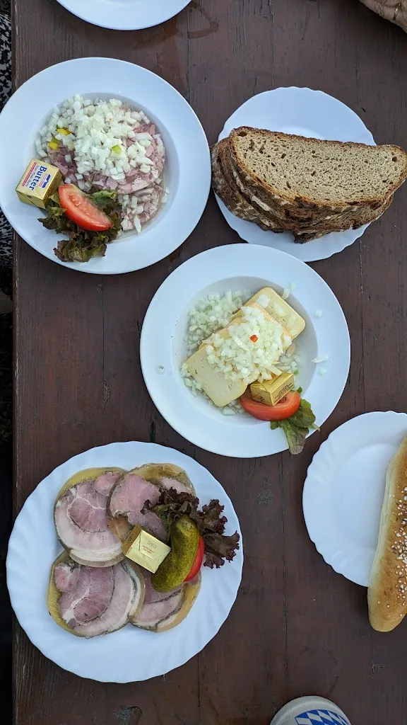 Michi B_Schrauder Keller_Pettstadt_recensione