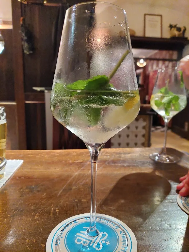 zohre afshar_Klosterstüberl_Fürstenfeldbruck_review