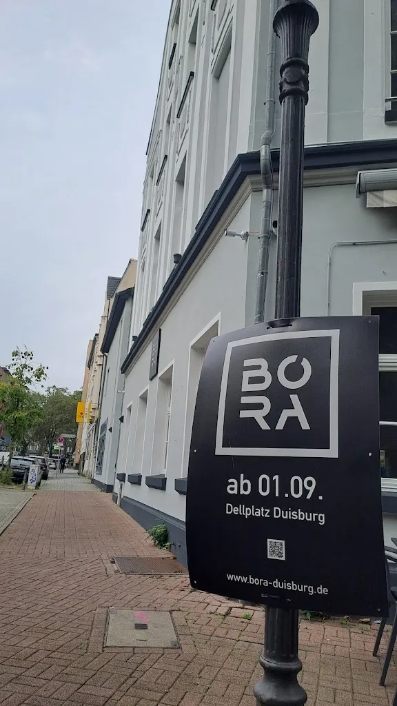 Oya Maria Sözgen_Bora_Duisburg_review