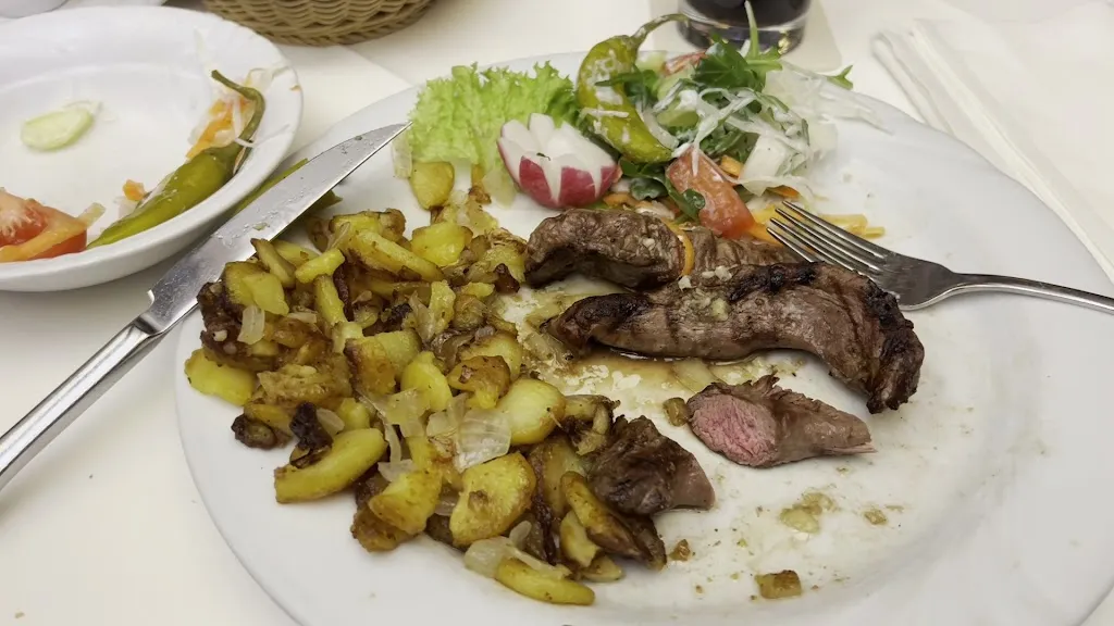 Balkan Hof_Duisburg_slider_image_2