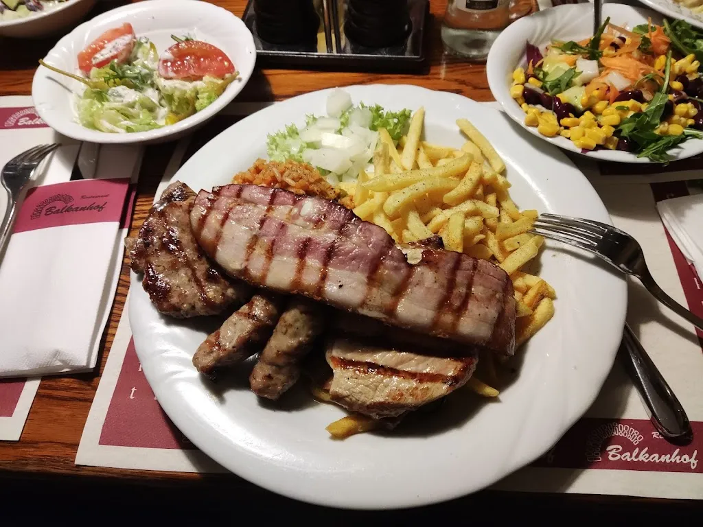 Balkan Hof_Duisburg_slider_image_3