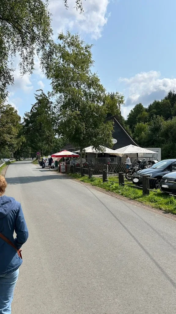 A. Clemens_Kiosk Kalberschnacke_Drolshagen_review