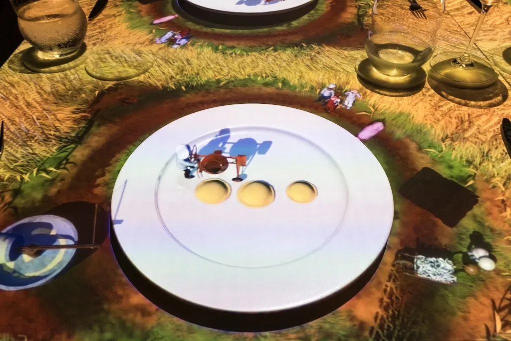 Le Petit Chef - Düsseldorf restaurant in Düsseldorf