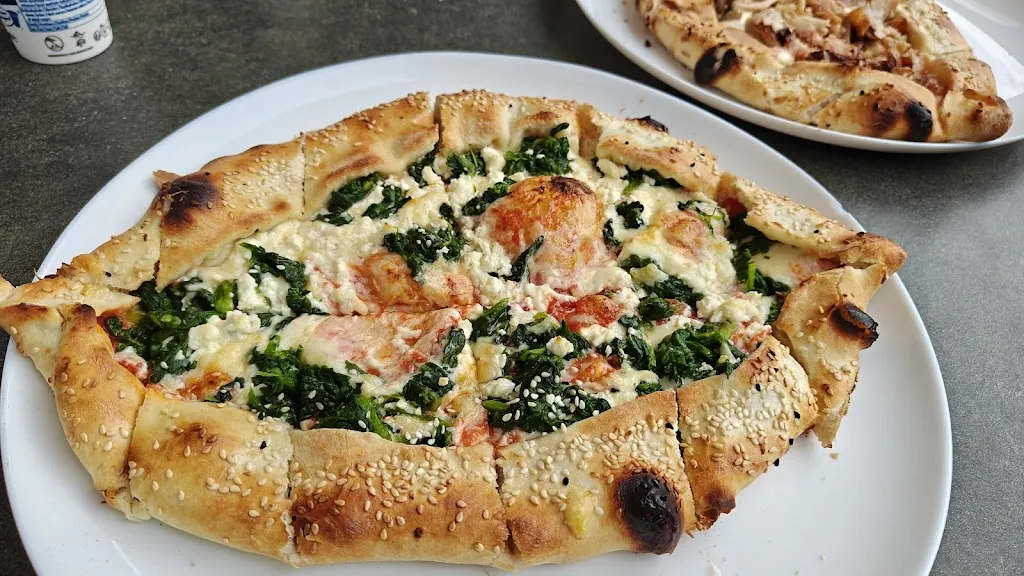 Nicole Schmidt_Munzur Kebab & Pizza Haus_Althengstett_review