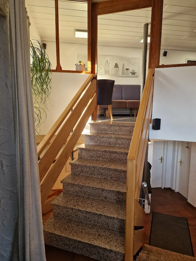 Thomas Chmura_Unter'm Treppchen_Düren_review