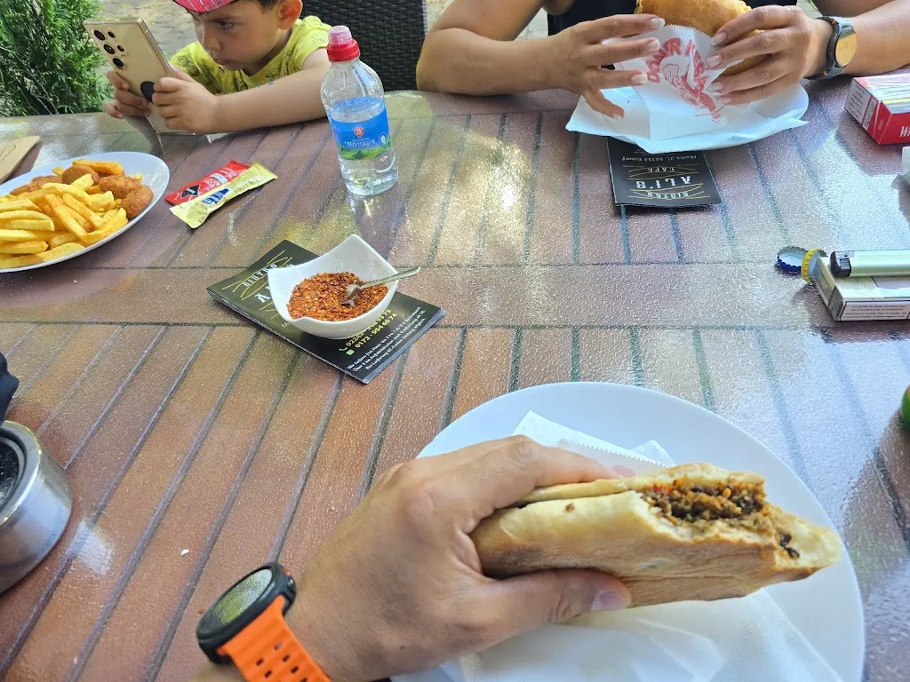 Tahsin Ozalp_Ali‘s Bistro & Café_Eitorf_review