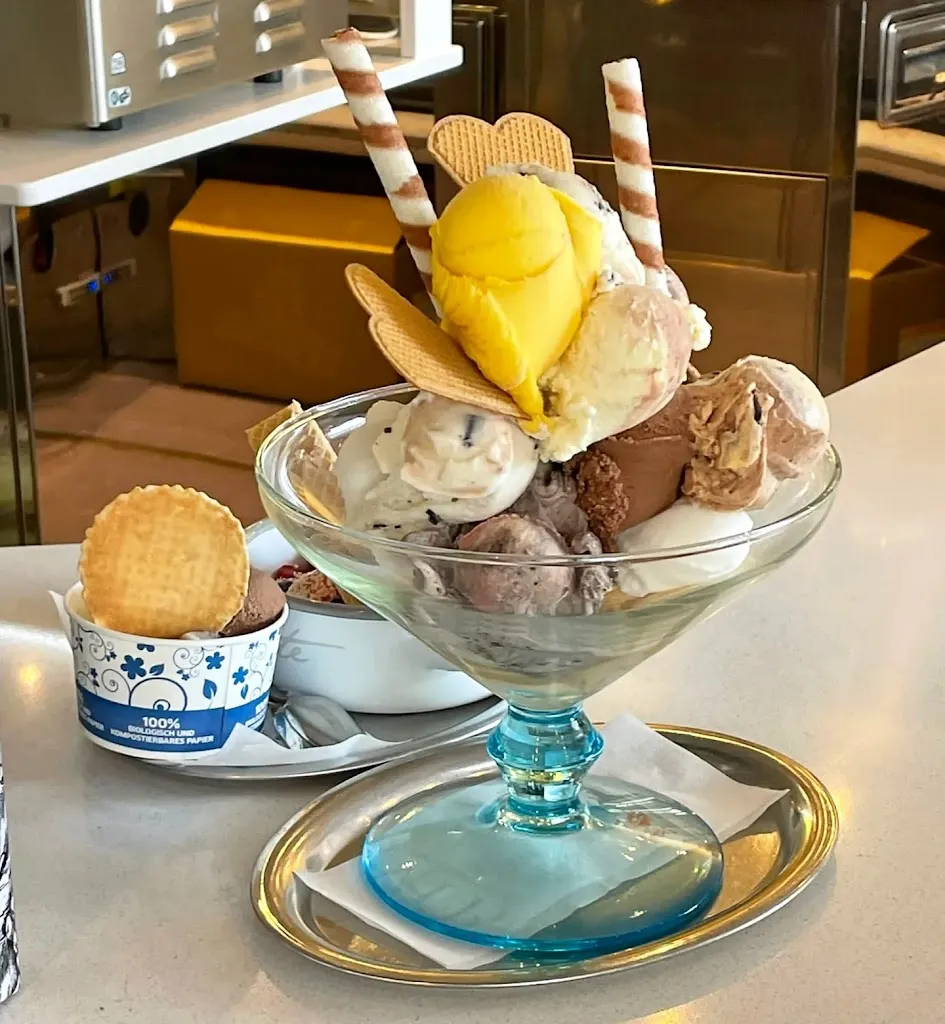 Eiscafé Degrassi_Enger_slider_image_2