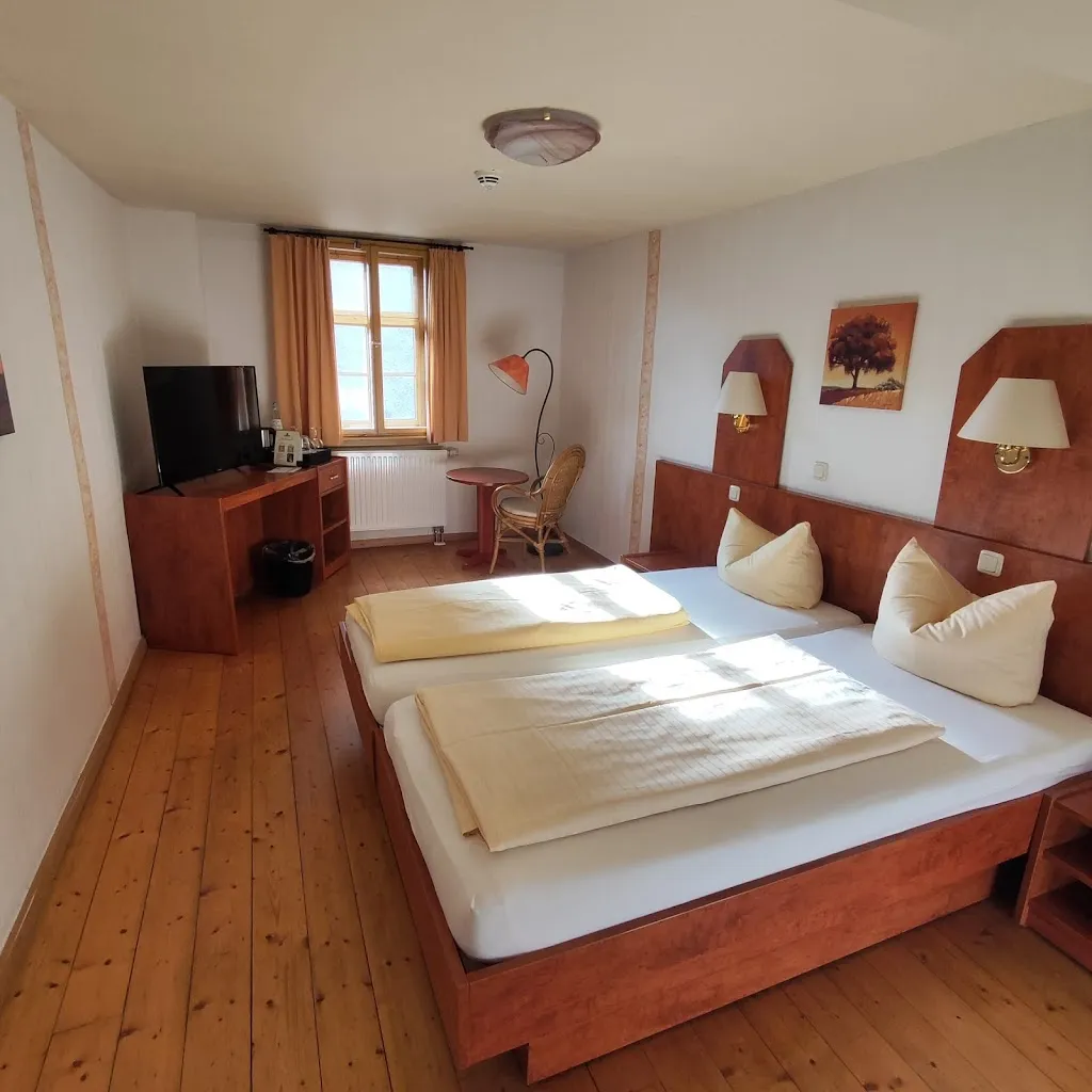 Element Lee (YF Li)_Geleitschenke_Weimar_review