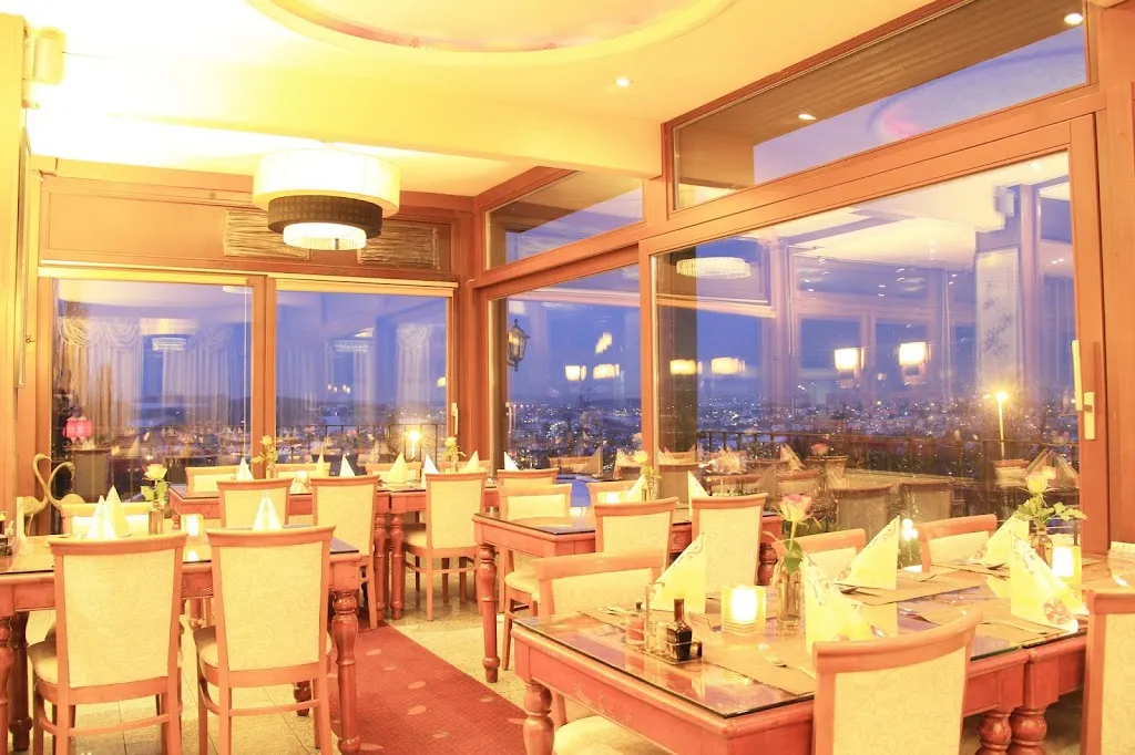 Qui Lin_Gevelsberg_slider_image_1