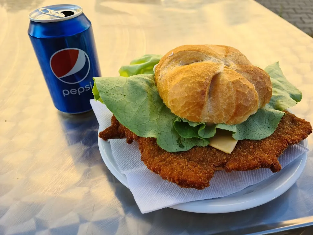 Menu_Schnitzelstand_Grafenwöhr_immagine_5