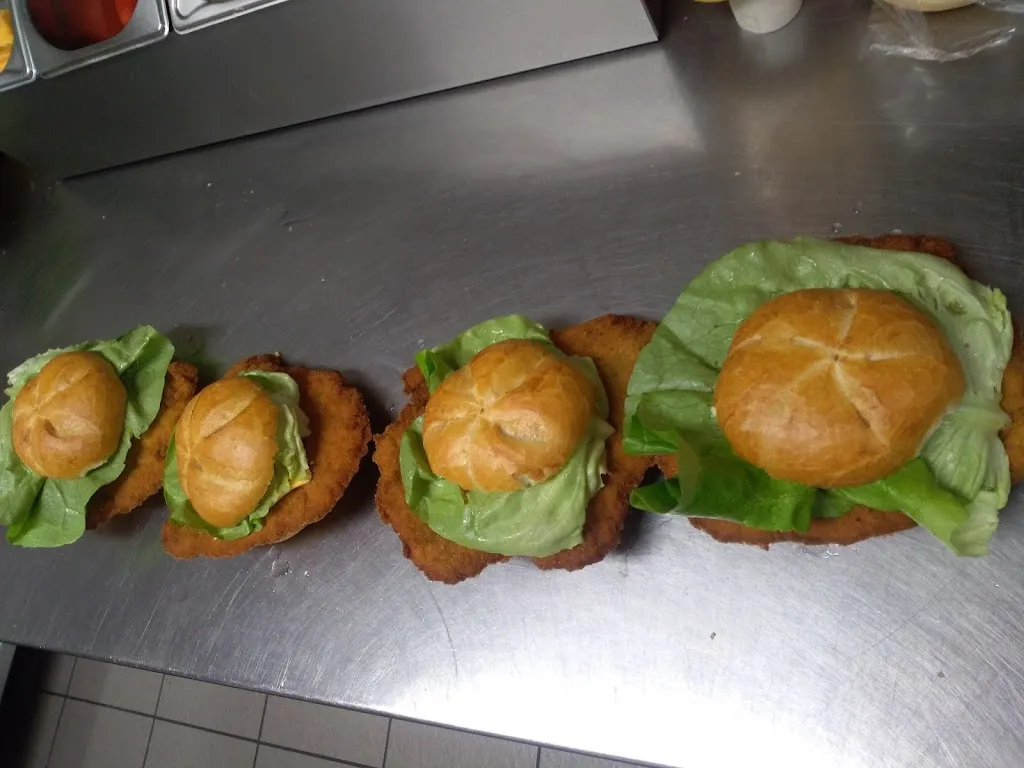 Menu_Schnitzelstand_Grafenwöhr_immagine_9