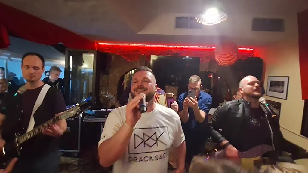 Gaststätte Mittelpunkt - Bürgerhof_Erftstadt_slider_image_2