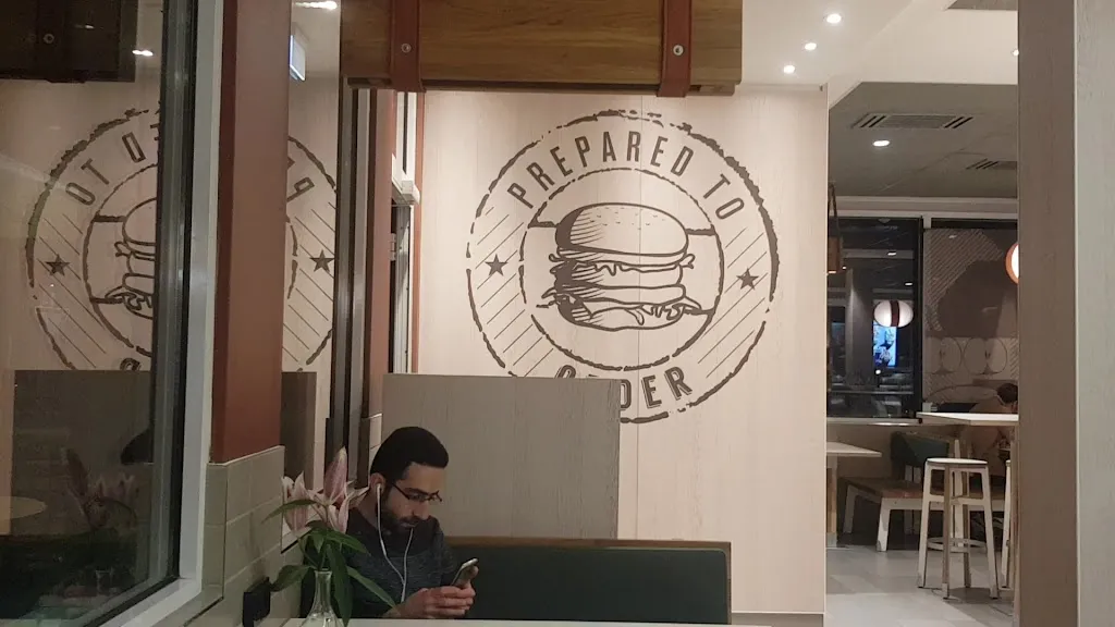 McDonald's_Erftstadt_slider_image_2