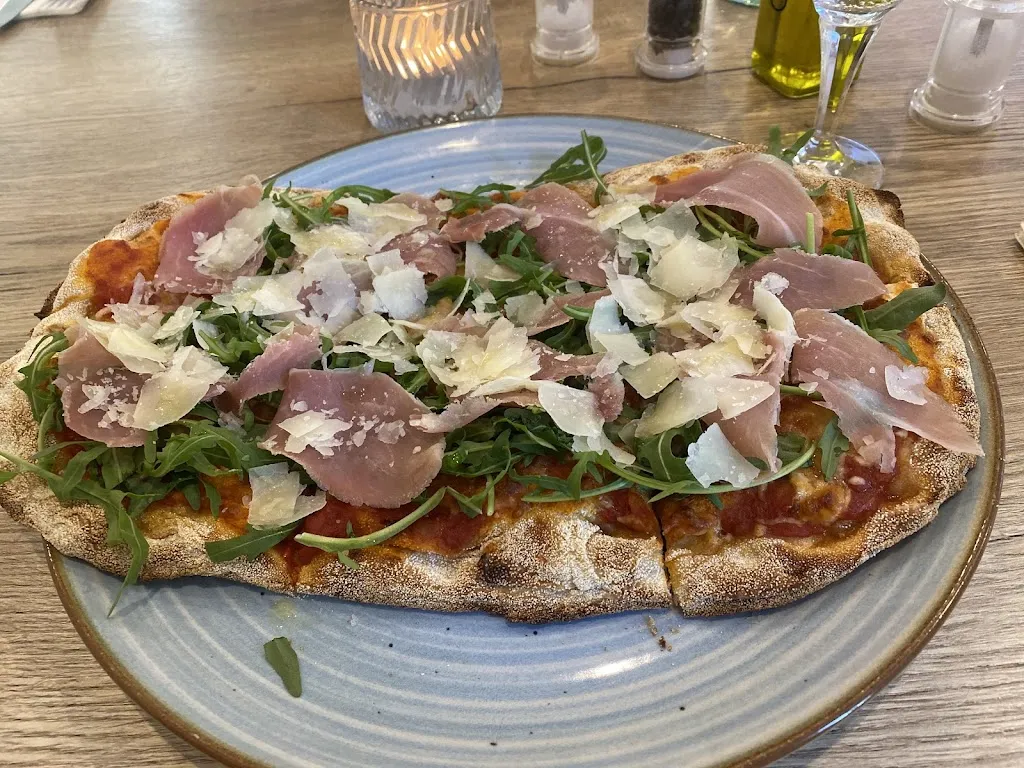 Miriam Hornick_Bei Giorgio_Erkrath_review