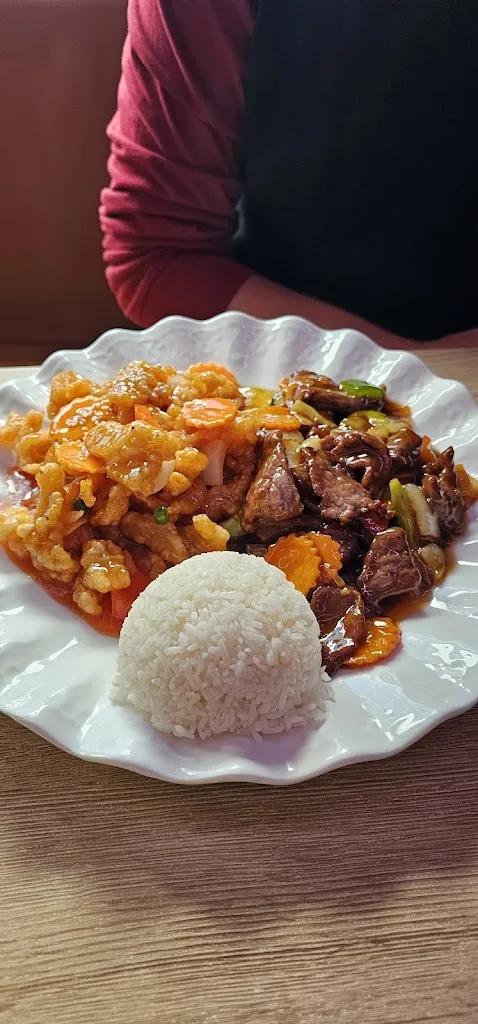 Dillon Webb_Chinese Restaurant Gourmet Garden_Grafenwöhr_review