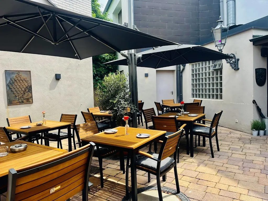 Monello Ristorante Pizzeria Tradizionale Napoletano. L’arte nel Gusto_Erkrath_slider_image_1