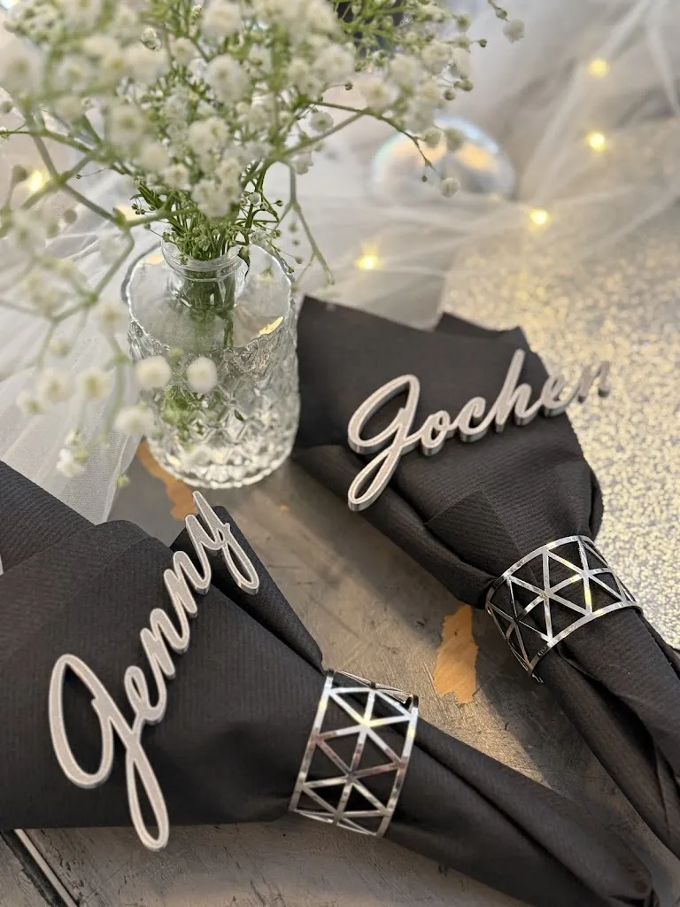 Tom_Neandertal No. 1_Erkrath_review