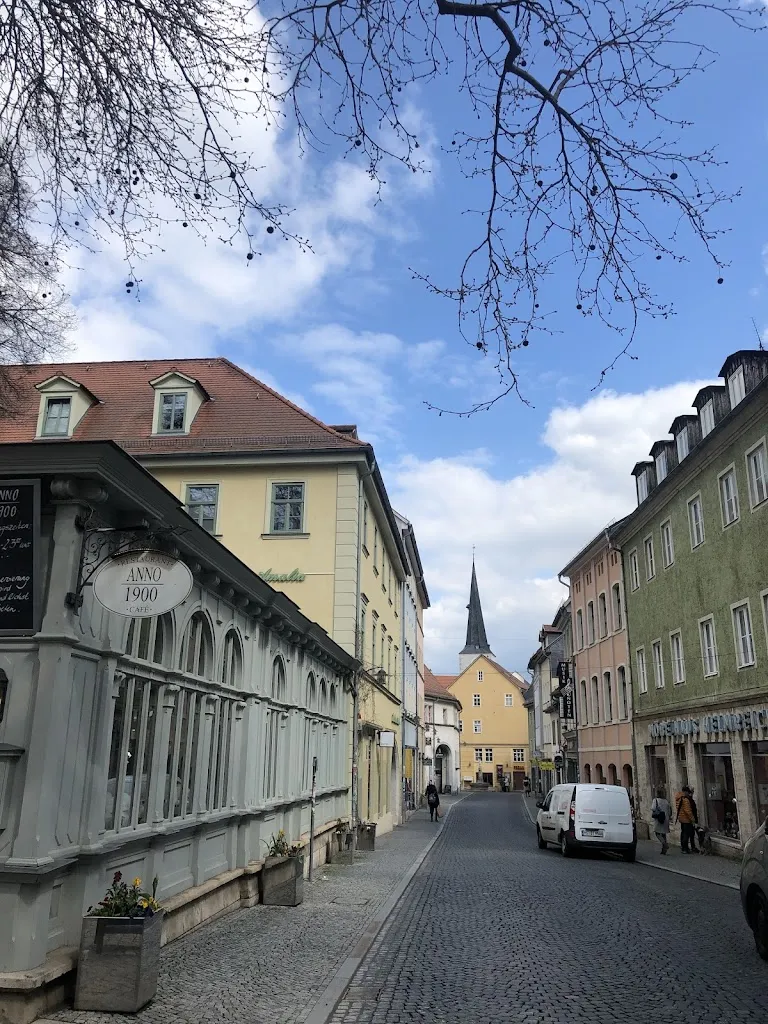 Lyu T_Café-Restaurant ANNO 1900_Weimar_recensione