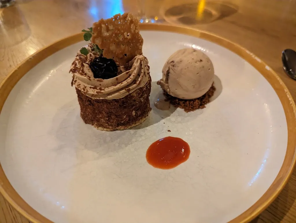 Firas Aldalou_Hertme's Ambacht_Netherlands_review