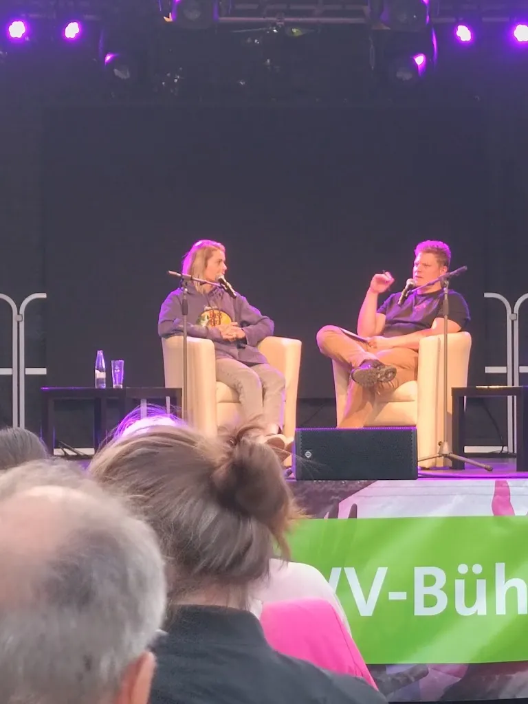 Kevin Koerrentz_Talbahnhof_Eschweiler_review