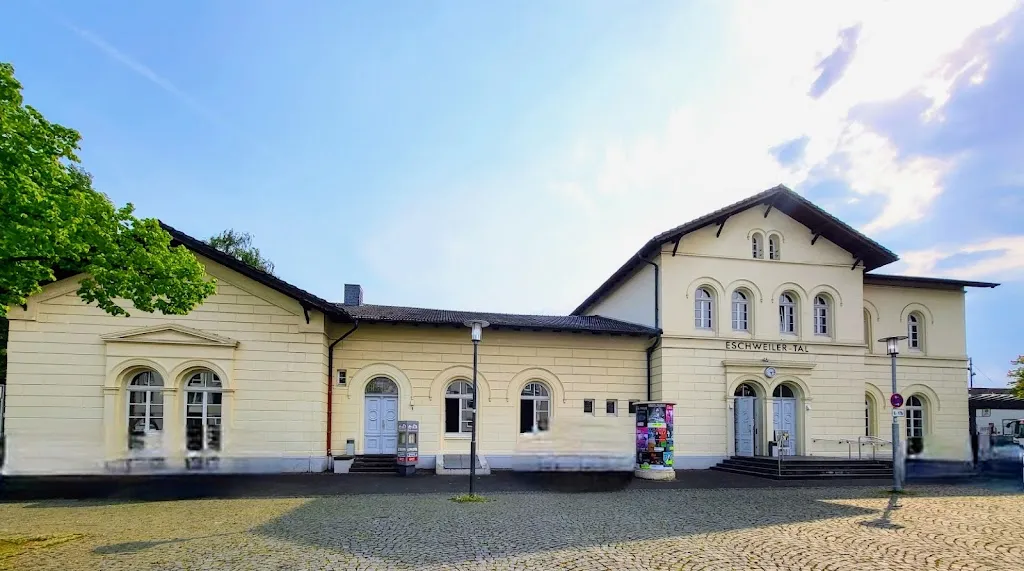Talbahnhof_Eschweiler_slider_image_3
