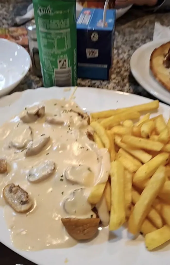 Imbiss Pyramide_Eschweiler_slider_image_2