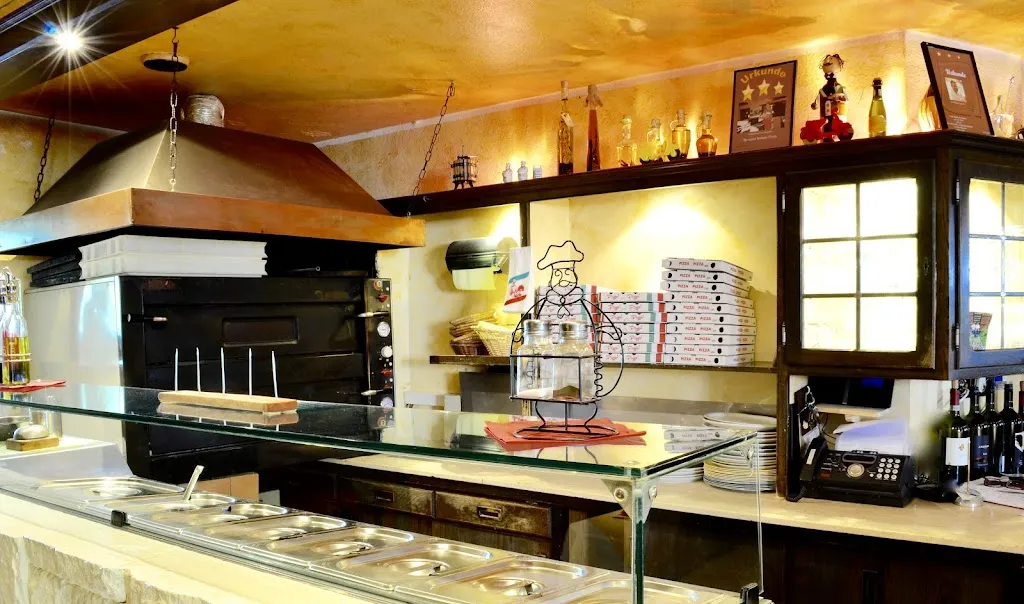 Trattoria - Pizzeria Dal' Pugliese_Everswinkel_slider_image_1