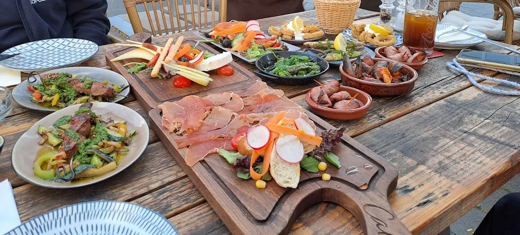 Menu_Callito | Modern Tapas Restaurant & Wine Bar_Euskirchen_immagine_5