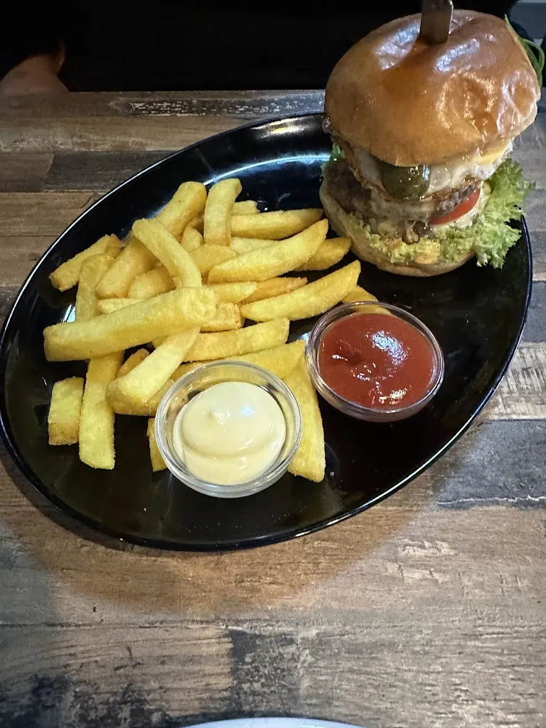 Petra Neuburg_LE JOURNAL_Euskirchen_review