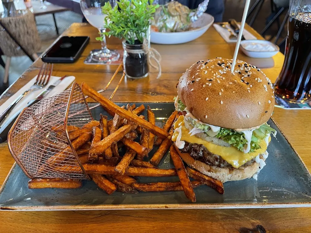 Benedikt Kaltz_Butcha Euskirchen_Euskirchen_review