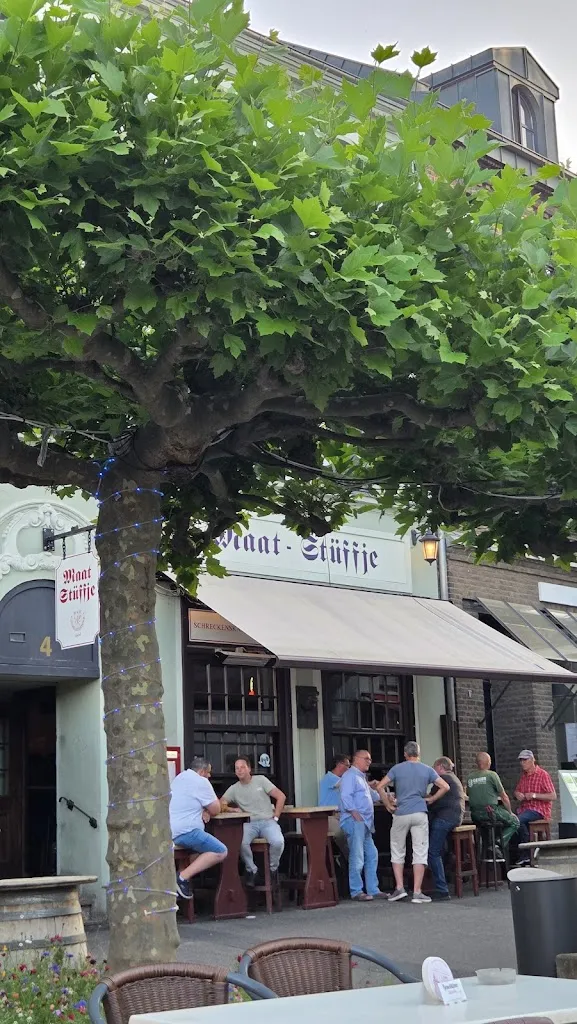 Andre Fäseke_Maat-Stüffje_Euskirchen_review