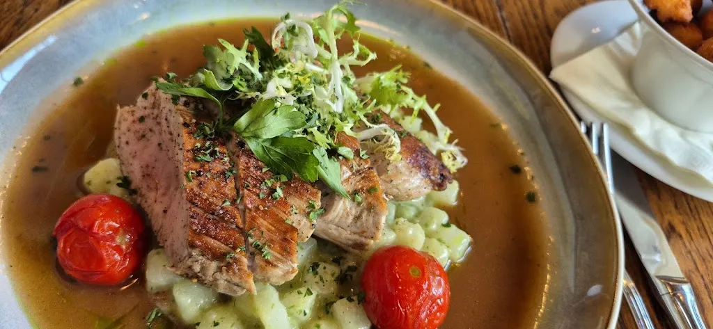 V J_Burg Flamersheim_Euskirchen_review