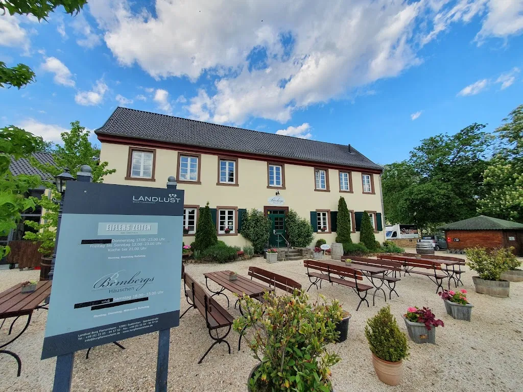 Burg Flamersheim_Euskirchen_slider_image_3