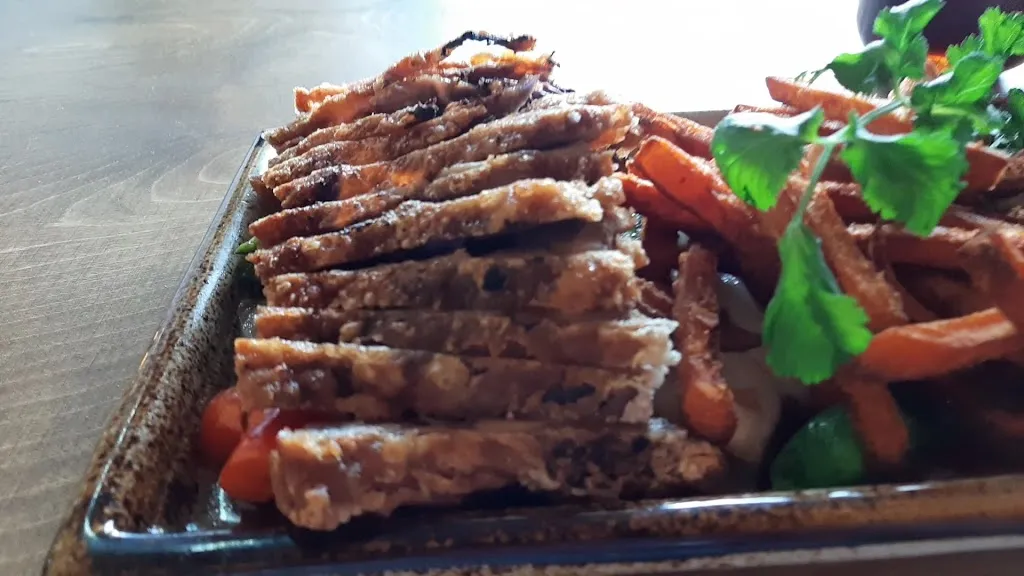 Ha Noi Red_Frechen_slider_image_2