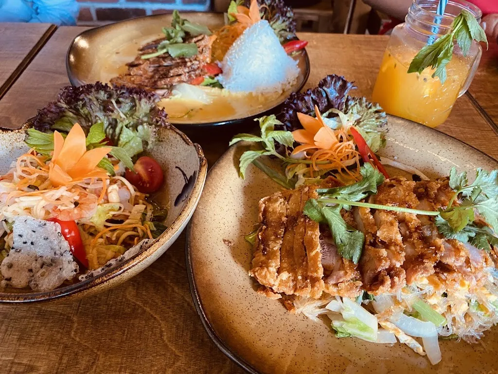 Ha Noi Red_Frechen_slider_image_3