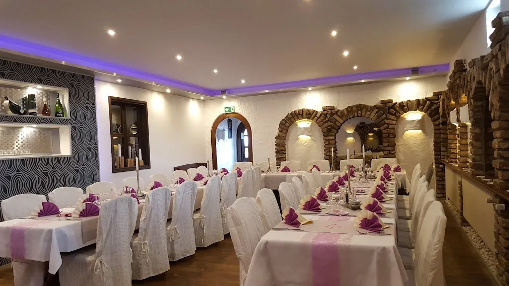 Hotel Restaurant Burgfahrt restaurant in Frechen