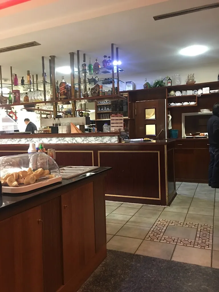 - leo_King's Garden_Sigmaringen_review