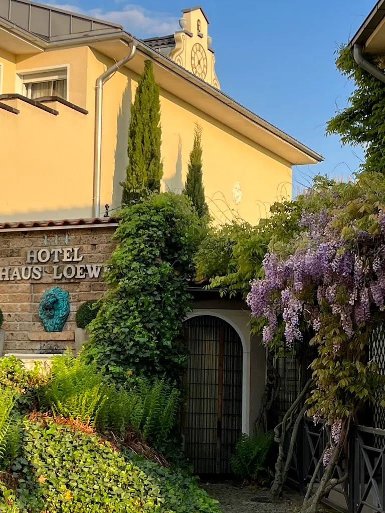 Haus Loewe_Frechen_slider_image_1