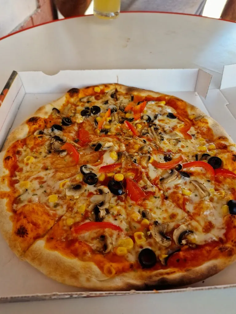 Harish Neerthadi Gowdru_Bay kebap Pizzeria_Kirchzarten_review