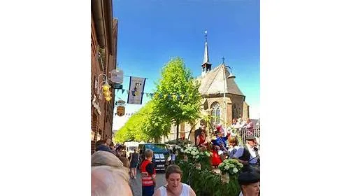 Haus Deckers Hotel und Restaurant am Markt_Geldern_slider_image_3