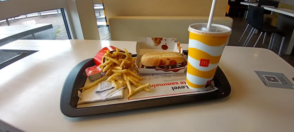 McDonald's_Geldern_slider_image_3