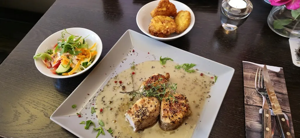 Klaus Kreyerhoff_Brasserie Mocca_Velen_review