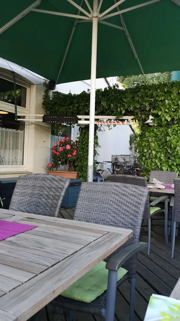 Cliff's Restaurant, Bar & Biergarten restaurant in Gelsenkirchen
