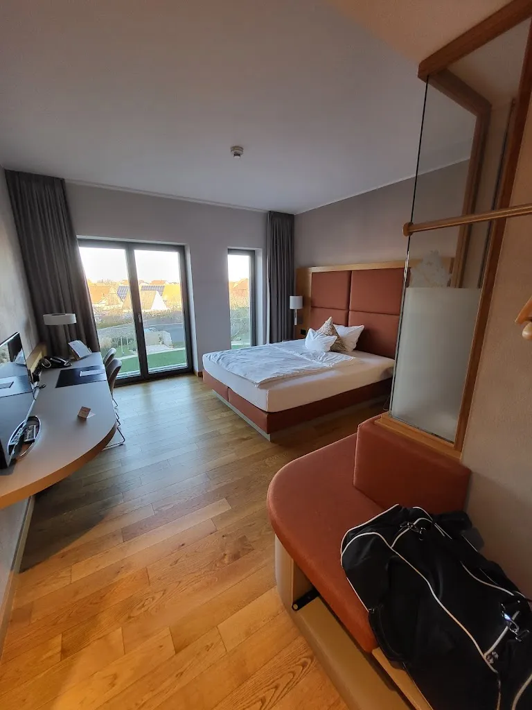 Morgan Carlsson_Rittergut Störmede KG_Geseke_review