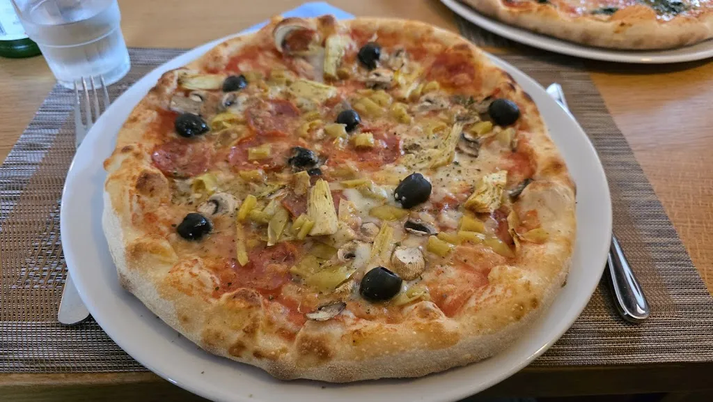 Hotel Ristorante & Pizzeria Heimfeld restaurant in Alz